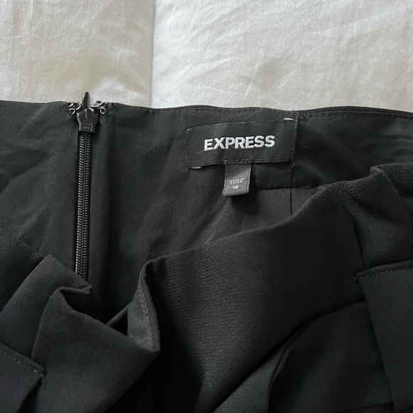 Express Black skirt - Picture 3 of 4